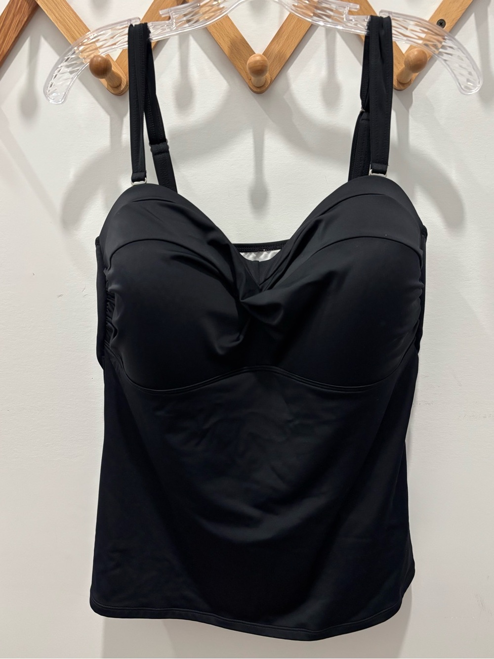 LL Bean women’s swim top size 18